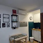 Palazzetto Di Neubourg Neapol
