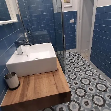 Apartment Palazzetto Di Neubourg Naples